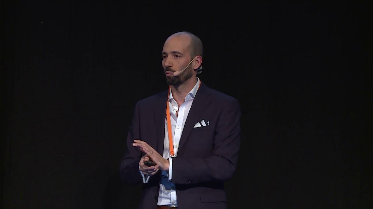 Metrics On The Move - How Aldo Group Puts Live Insight Into Users Hands - David Dadoun