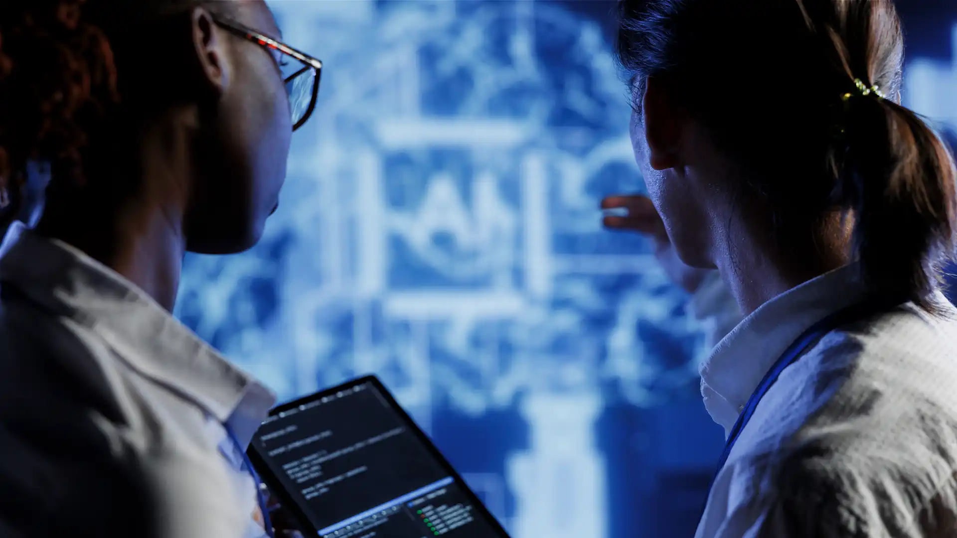 7 Strategies for Real-Time Monitoring and Automation in Data Quality for AI